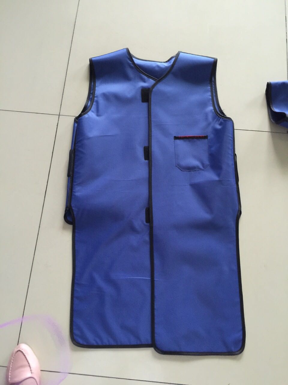 鉛防護服的種類(lèi)及使用和保存方法